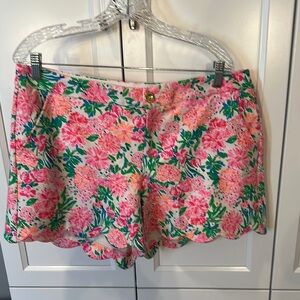 Lilly Pulitzer Pink and Green Bermuda Shorts Vibrant Floral Design